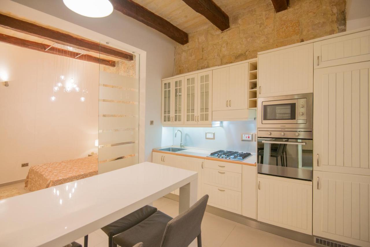 Valletta Most Central Studio Apartment 16Th-Century Building Exteriör bild