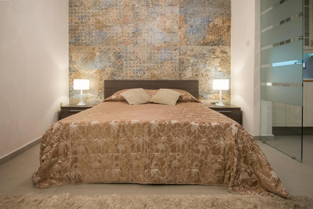 Valletta Most Central Studio Apartment 16Th-Century Building Exteriör bild