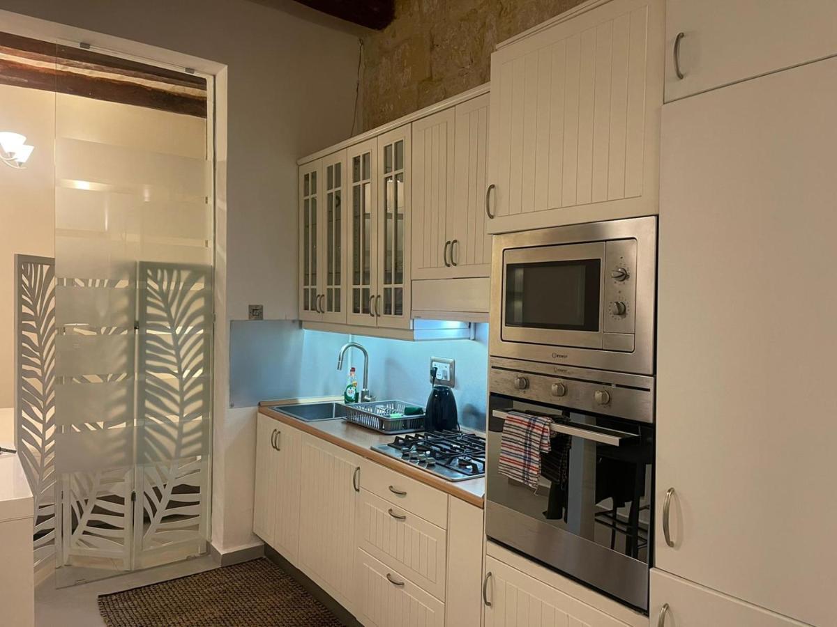 Valletta Most Central Studio Apartment 16Th-Century Building Exteriör bild